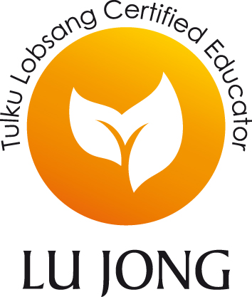logo de educadora certificada de Lu Jong